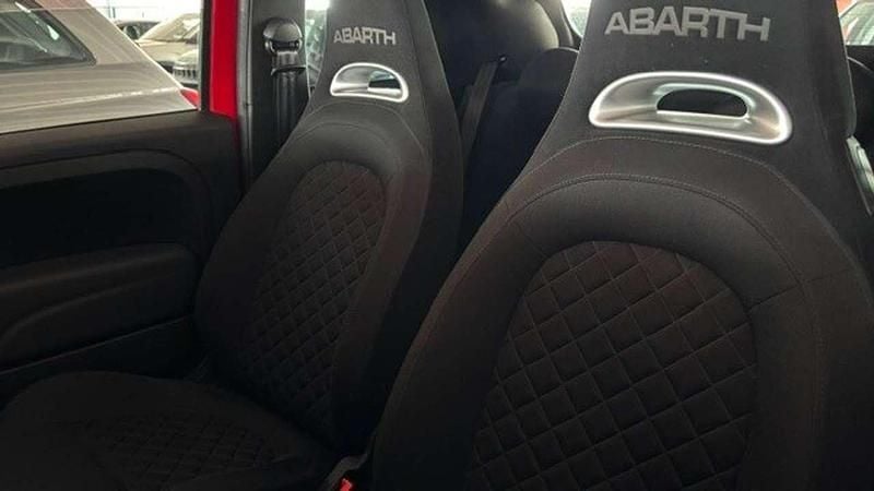 Usata Abarth 595C 165 CV (121 kW) 2024 Rosso Cabrio