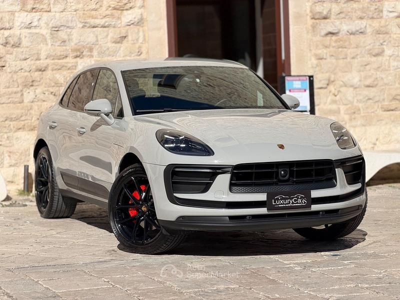 Usata Porsche Macan Turbo Sport 265 CV (194 kW) 2022 Grigio SUV
