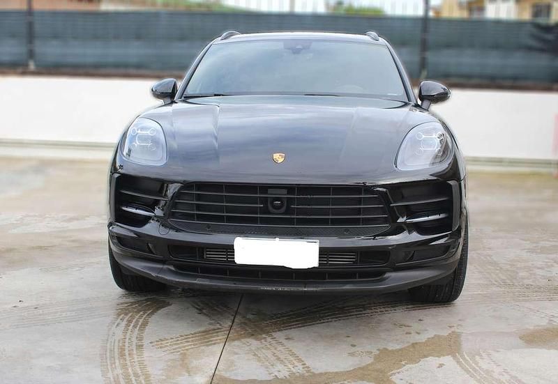 Nero Usata 2019 Porsche Macan SUV | 46.000 € (Buon prezzo) - Immagine 1/4