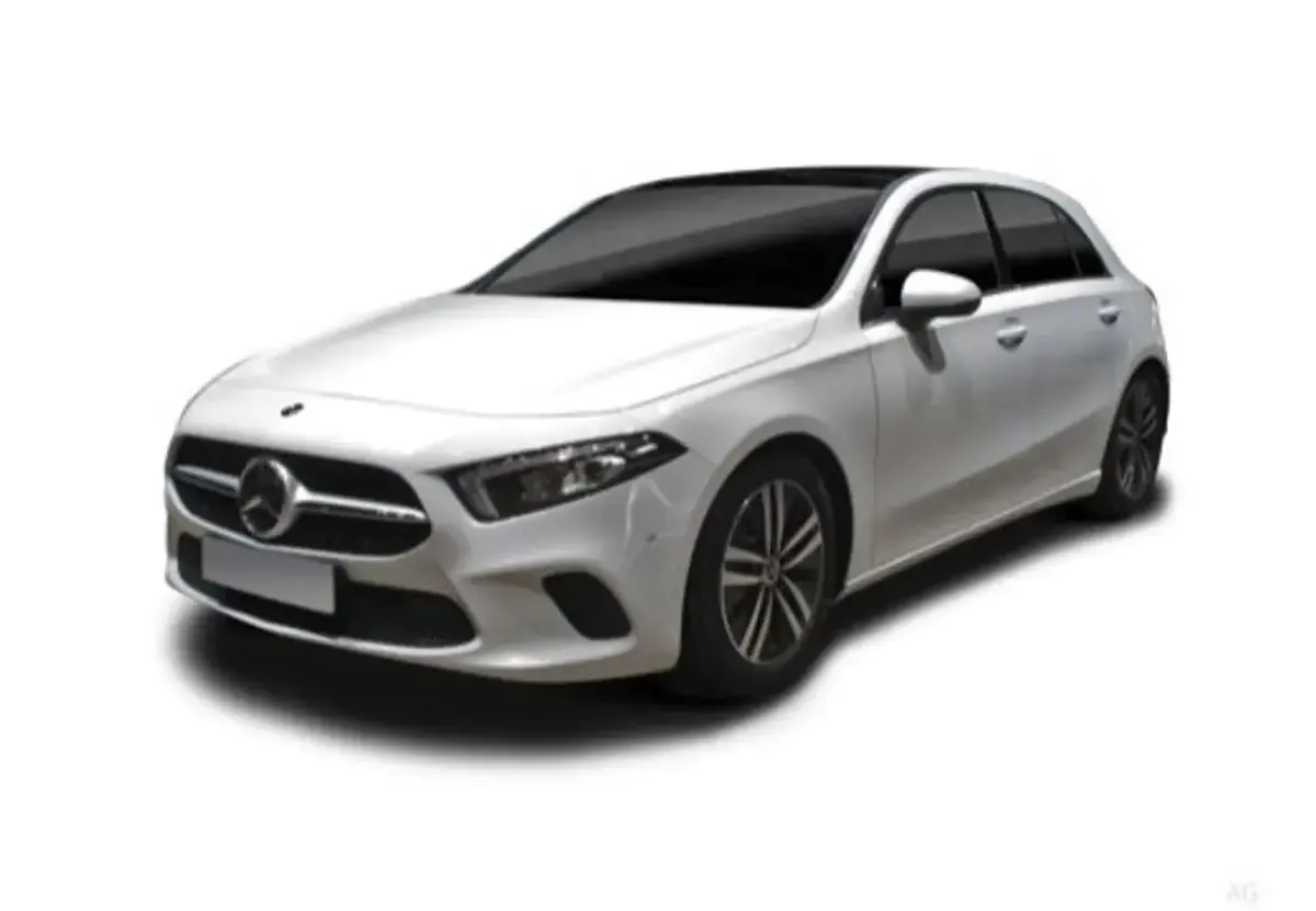 Usata Mercedes A180 116 CV (85 kW) 2021 Blu scuro metallizzato Berlina