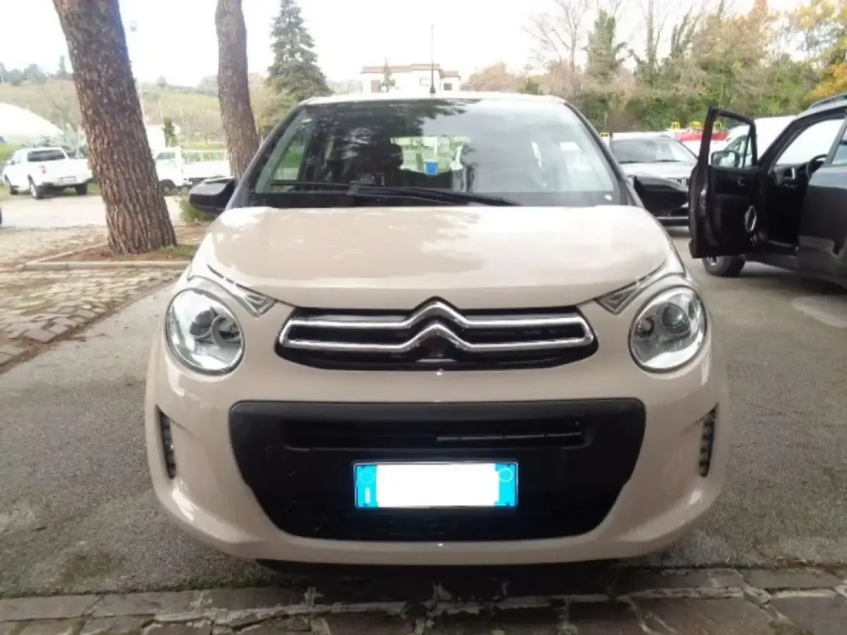 Usata Citroën C1 Feel 72 CV (52 kW) 2019 Beige Utilitaria