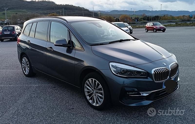 Usata BMW 220 Gran Tourer Luxury Line 190 CV (139 kW) 2022 Grigio Monovolume
