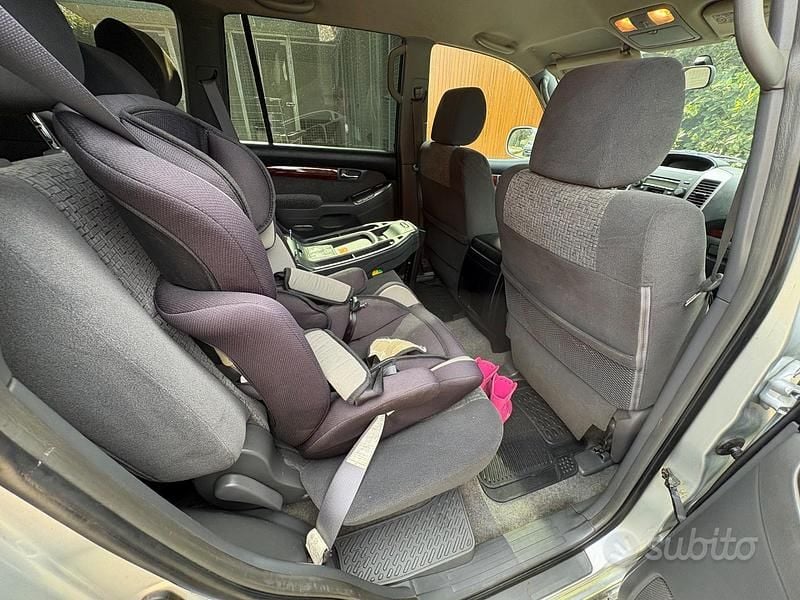 Usado Toyota Land Cruiser 163 CV (119 kW) 2005 Gris SUV