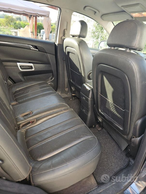 Usata Opel Antara 150 CV (110 kW) 2009 Nero SUV