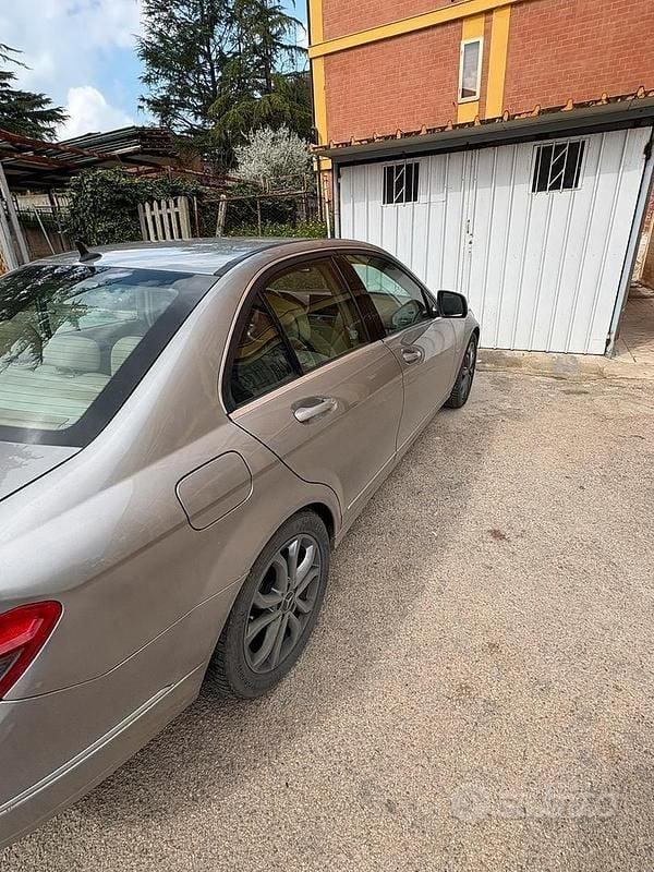 Begagnad Mercedes C220 170 HK (125 kW) 2008 Sedan