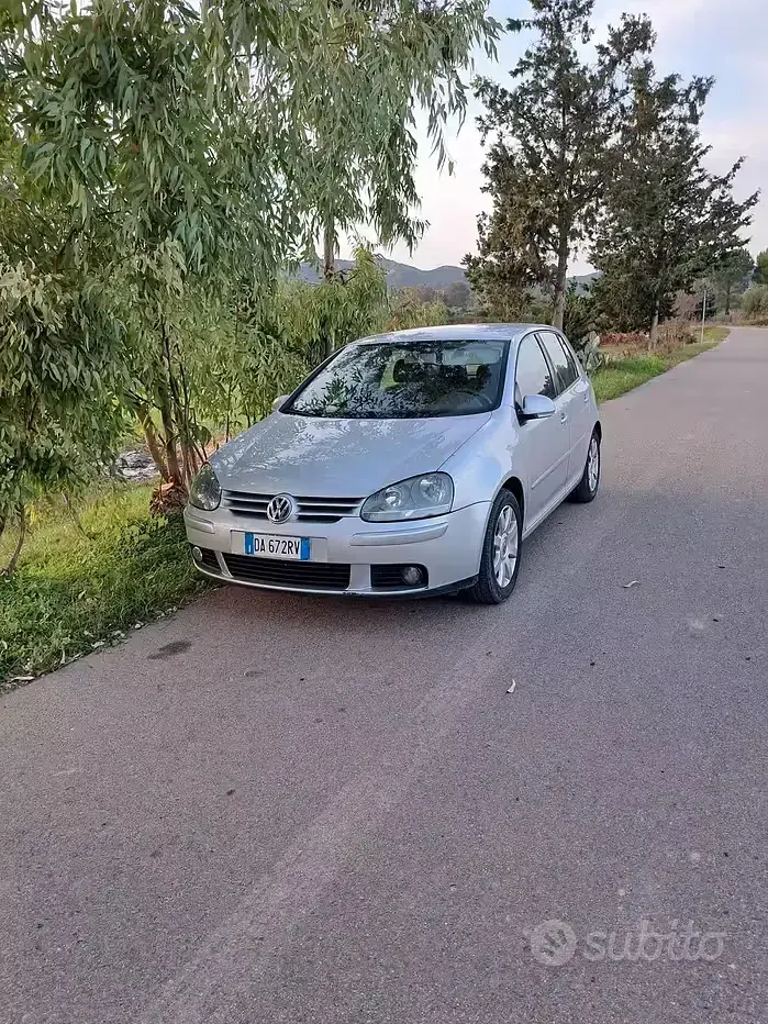 Usata VW Golf IV 105 CV (77 kW) 2006 Grigio Berlina