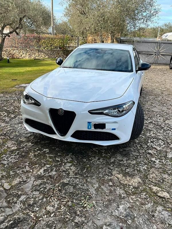 Usata Alfa Romeo Giulia Super 190 CV (139 kW) 2018