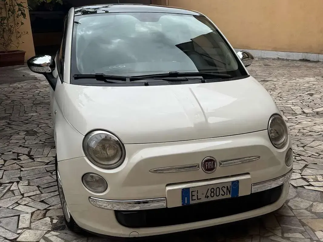 Usata Fiat 500 Lounge 86 CV (63 kW) 2012 Bianco Utilitaria