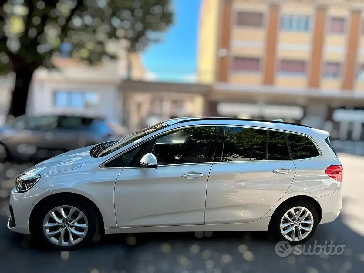 Usata BMW 216 Gran Tourer Luxury Line 116 CV (85 kW) 2020 Bianco Monovolume