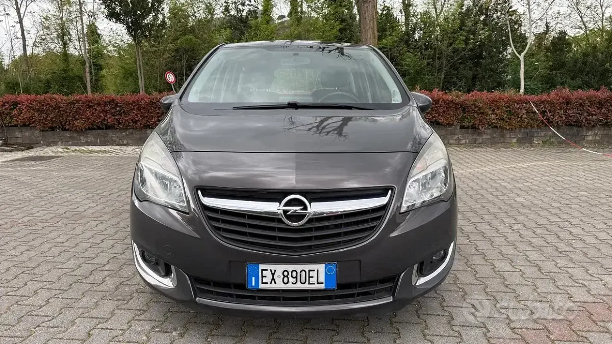 Usata Opel Meriva Cosmo 110 CV (80 kW) 2014 Grigio Monovolume
