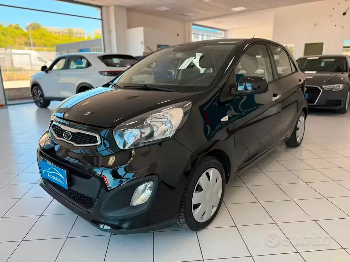 Usata Kia Picanto 68 CV (50 kW) 2012 Nero Utilitaria