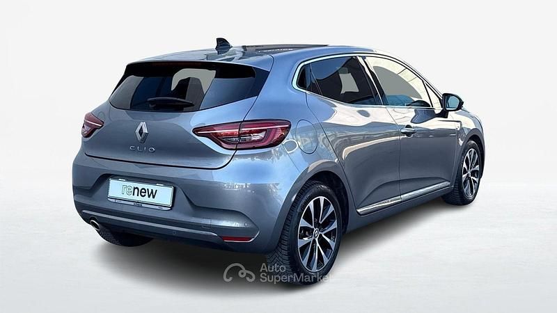 Usado Renault Clio V Techno 101 HP (74 kW) 2023 Cinzento Sedan