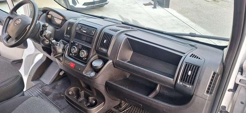 Usata Fiat Ducato 33 150 CV (110 kW) 2018 Bianco pastello Furgone