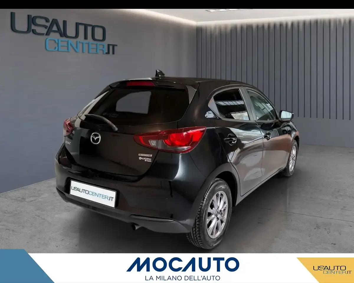 Usata Mazda 2 Evolve 90 CV (66 kW) 2021 No colore Berlina