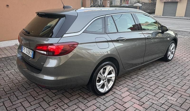 Usata Opel Astra Business 136 CV (100 kW) 2019 Grigio Station wagon