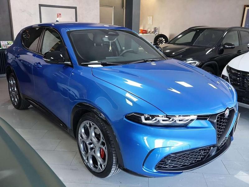 Second-hand Alfa Romeo Tonale Edizione Speciale 131 CP (96 kW) 2022 Albastru SUV