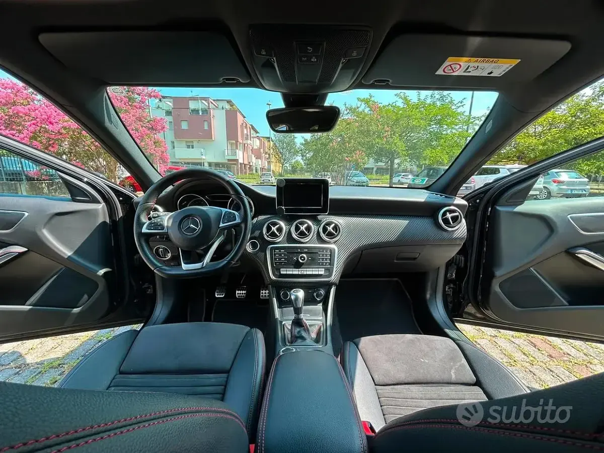Usata Mercedes A250 211 CV (155 kW) 2016 Nero Utilitaria