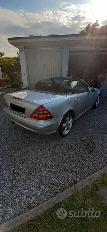 Usata Mercedes SLK320 218 CV (160 kW) 2003 Cabrio