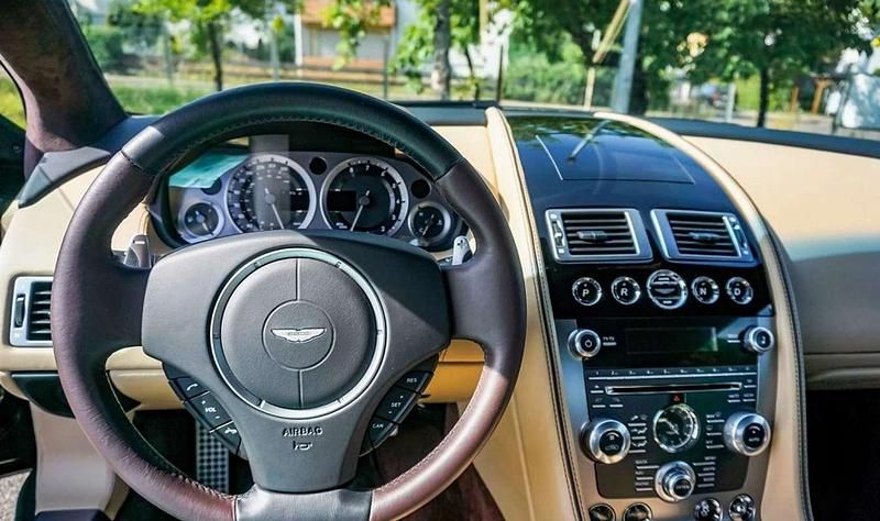 Usata Aston Martin Virage 496 CV (364 kW) 2012 Coupé