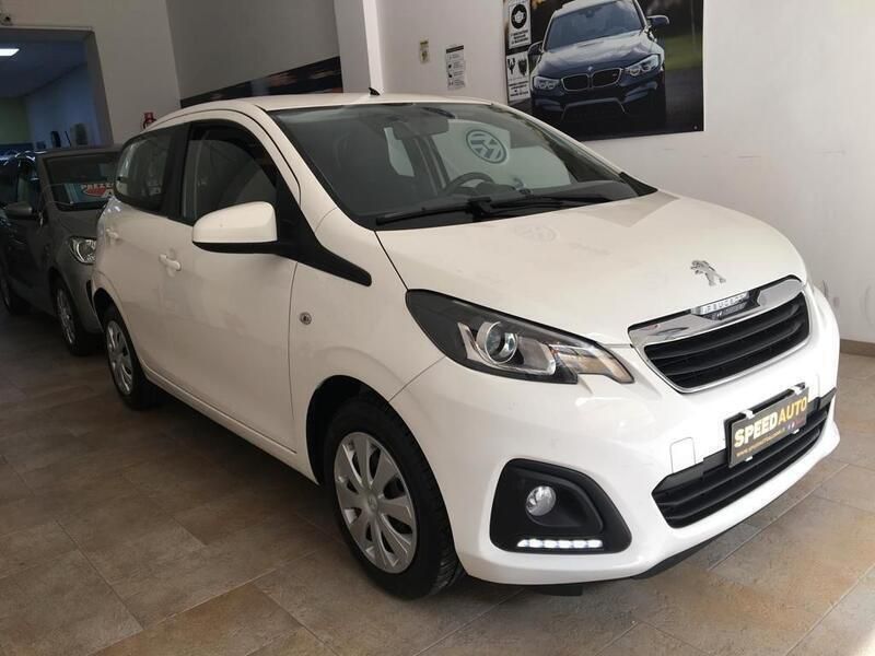 Bianco Usata 2018 Peugeot 108 Active Due volumi | 9900 € (Buon prezzo) - Immagine 1/4