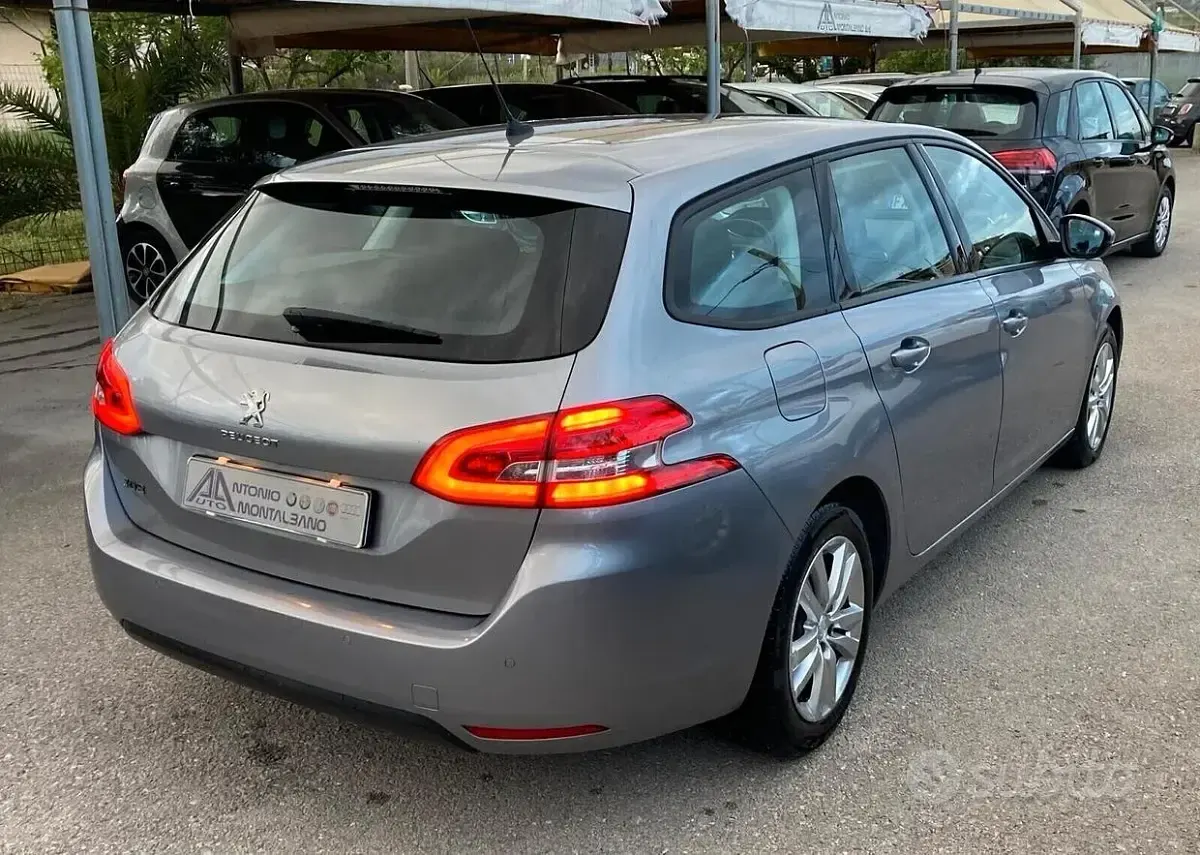 Usata Peugeot 308 131 CV (96 kW) 2020 Grigio Station wagon