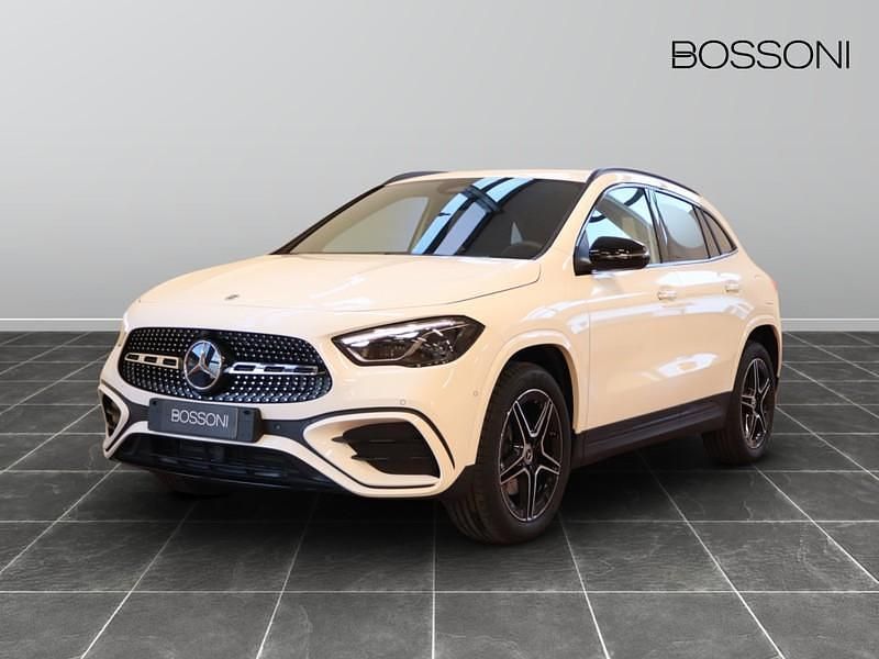 Nuova Mercedes GLA250 AMG line 218 CV (160 kW) 2026 Bianco SUV