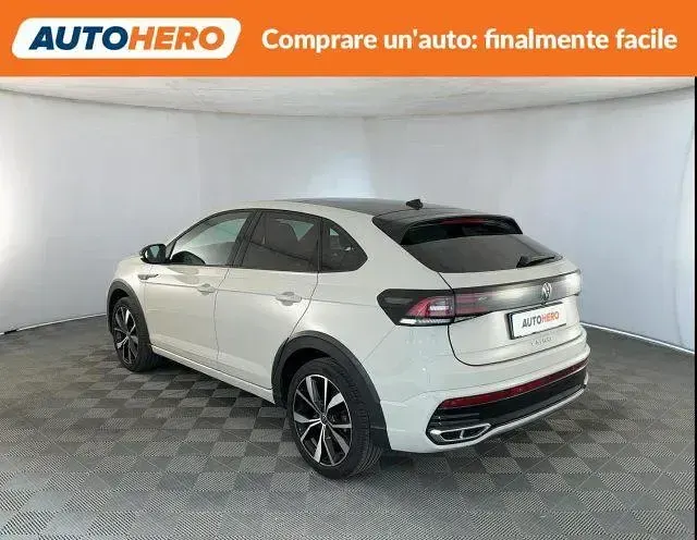 Usata VW Taigo R-line 110 CV (80 kW) 2023 Argento SUV