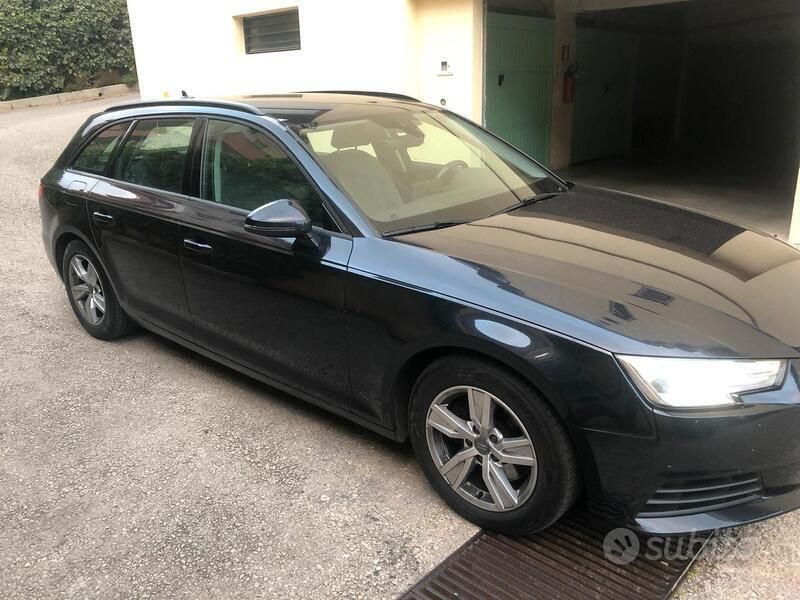 Usata Audi A4 150 CV (110 kW) 2016 Blu Station wagon