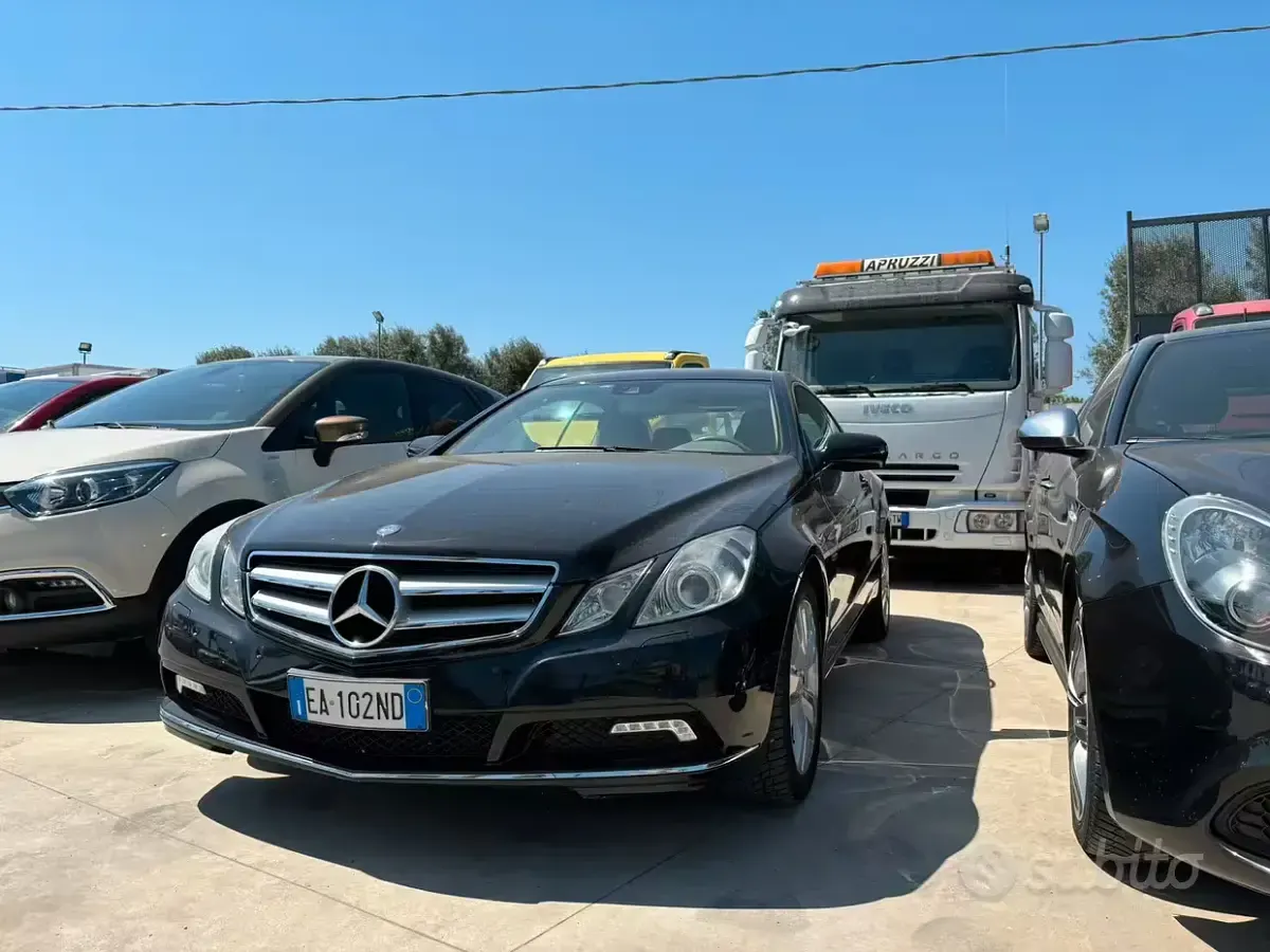 Usata Mercedes E250 Avantgarde 204 CV (150 kW) 2009 Nero Coupé