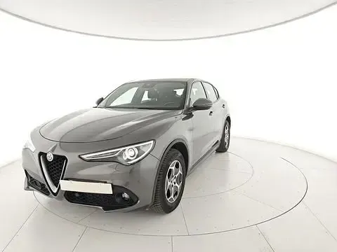 Usata Alfa Romeo Stelvio Super 190 CV (139 kW) 2022 Grigio scuro SUV