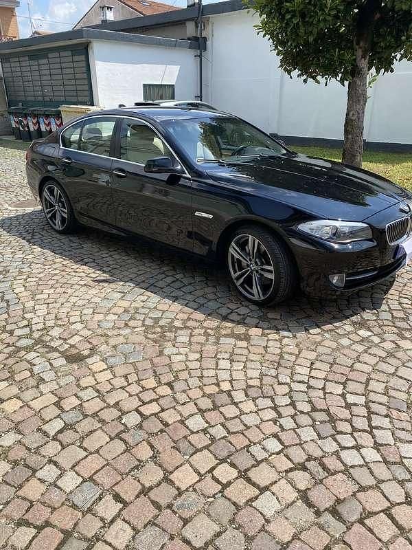 Usata BMW 535 306 CV (225 kW) 2012 Nero Berlina