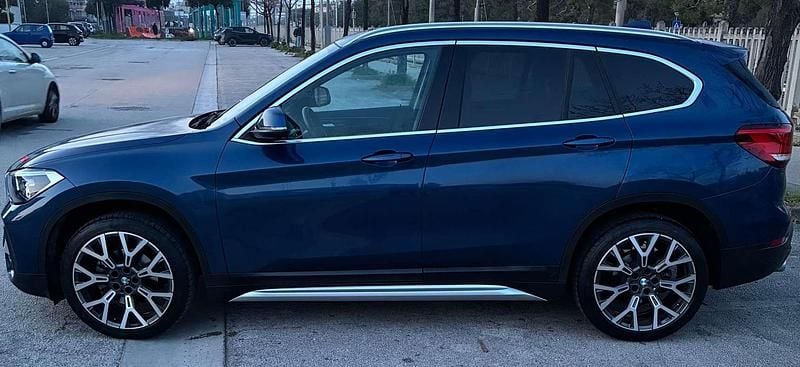 Usata BMW X1 150 CV (110 kW) 2022 Blu/azzurro SUV