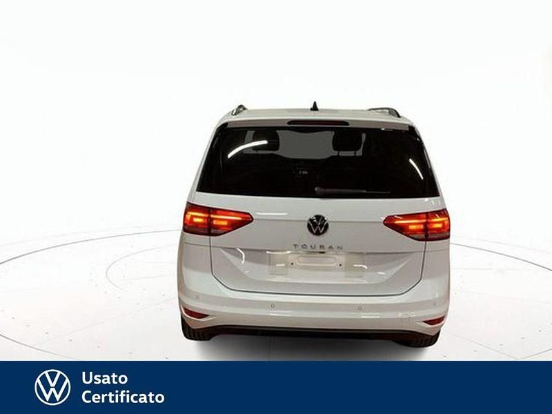Gebraucht VW Touran Edition 122 PS (89 kW) 2025 Weiß Van / Kleinbus
