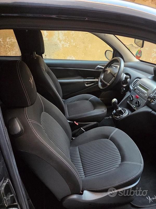Usata Lancia Ypsilon 105 CV (77 kW) 2009 Nero Utilitaria