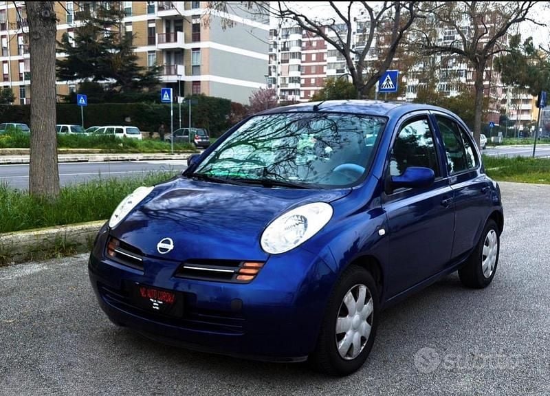 Usata Nissan Micra 65 CV (47 kW) 2005 Blu Berlina