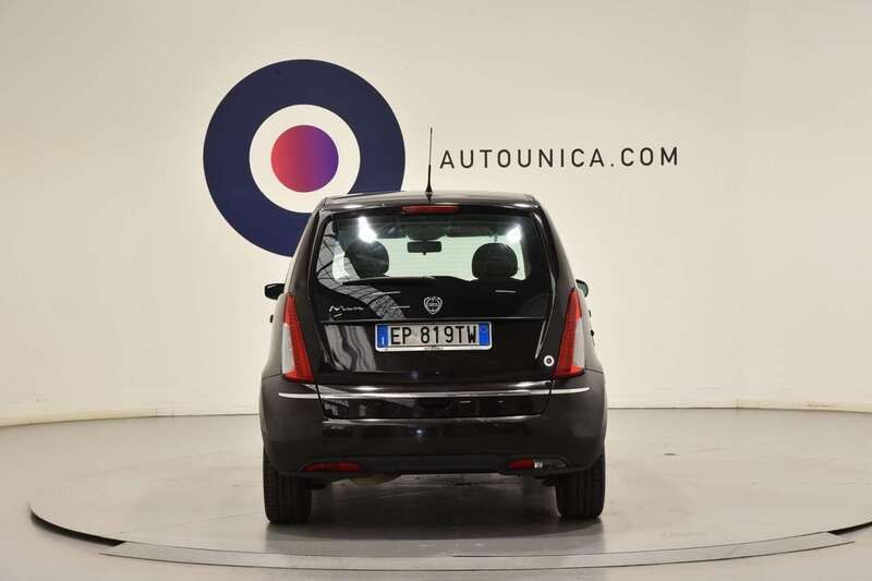 Usata Lancia Musa 95 CV (69 kW) 2012 Nero Monovolume