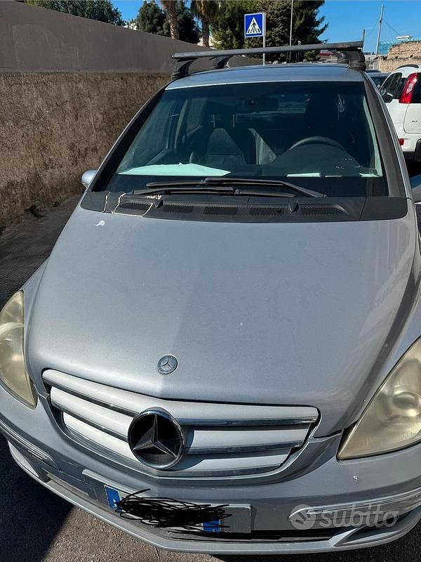 Usata Mercedes B200 2006 Grigio Monovolume