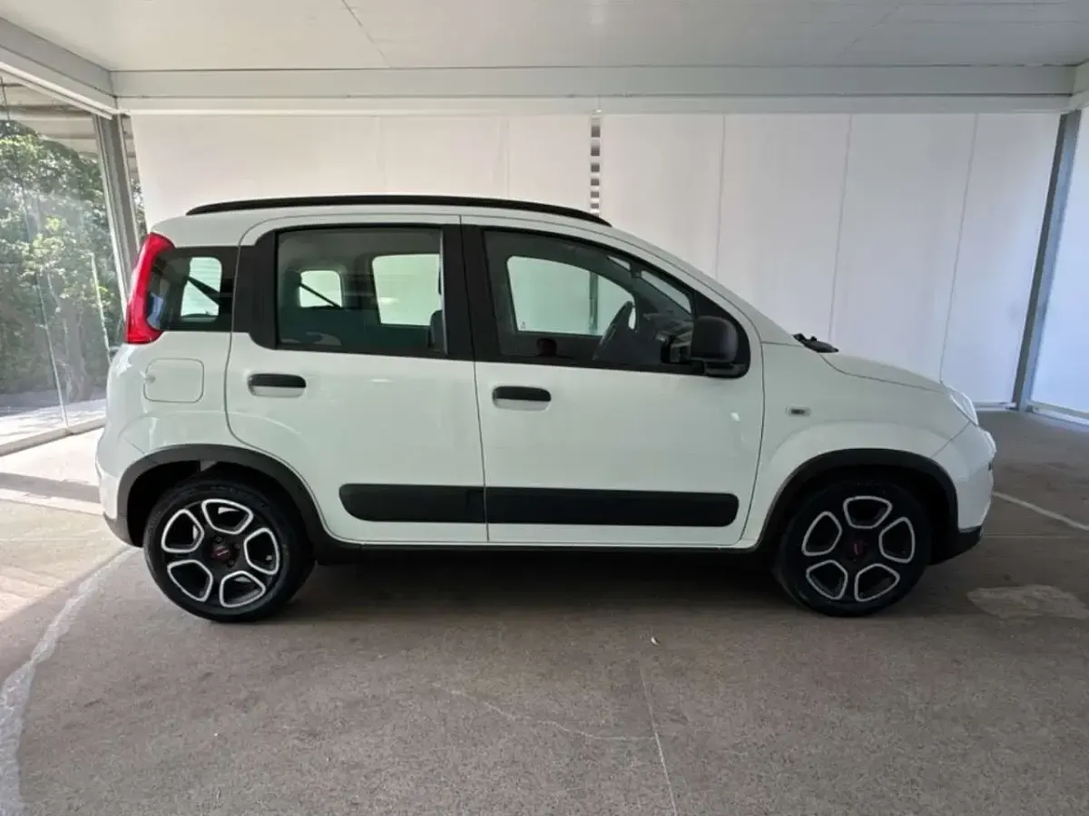 Usata Fiat Panda City Life 70 CV (51 kW) 2021 Bianco Utilitaria