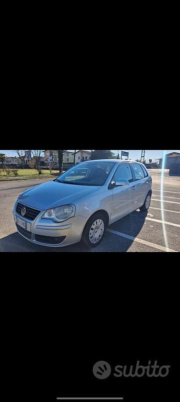 Usata VW Polo 70 CV (51 kW) 2007 Grigio Berlina