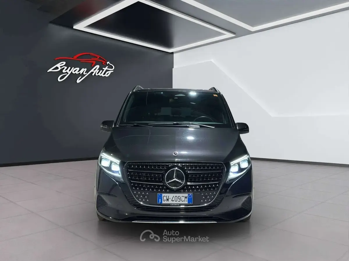 Usata Mercedes V300 Exclusive 237 CV (174 kW) 2024 Other Monovolume