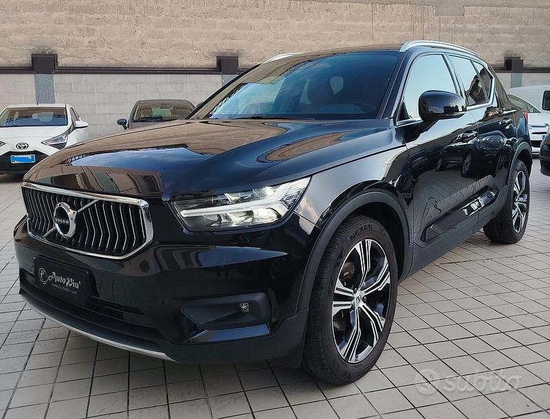 Nero Usata 2020 Volvo XC40 Inscription SUV | 23.800 € (Cara) - Immagine 1/4