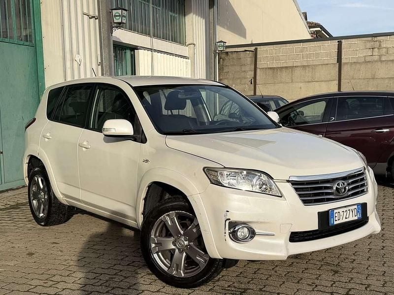 Other Usata 2010 Toyota RAV4 Style SUV | 7500 € (Buon prezzo) - Immagine 1/4