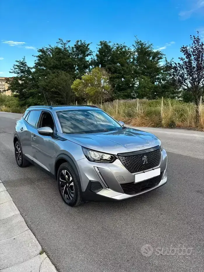 Usata Peugeot 2008 130 CV (95 kW) 2021 SUV