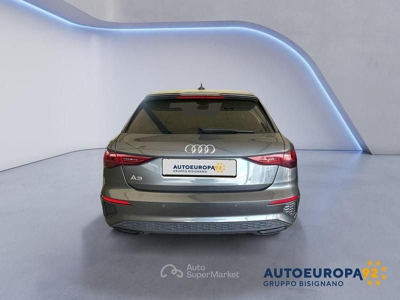 Usata Audi A3 S-Line 116 CV (85 kW) 2022 Grigio Berlina