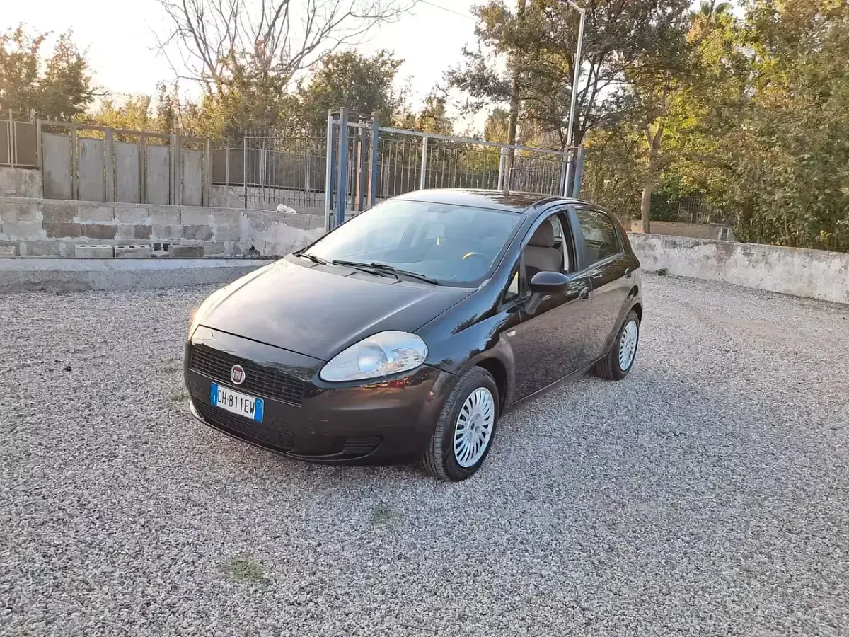 Usata Fiat Grande Punto Dynamic 75 CV (55 kW) 2007 Utilitaria