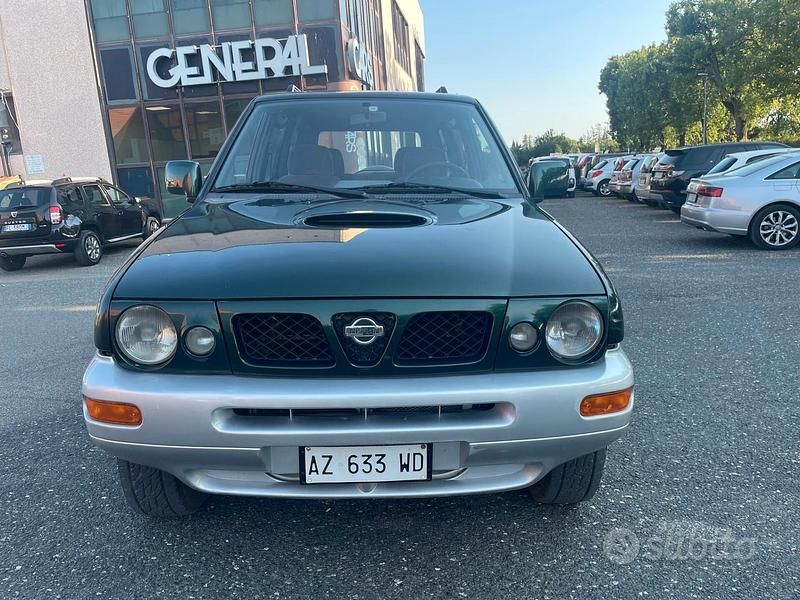 Usata Nissan Terrano SE 125 CV (91 kW) 1998 Verde SUV
