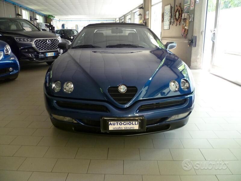 Blu Usata 1997 Alfa Romeo Spider Cabrio | 10.000 € (Buon prezzo) - Immagine 1/4
