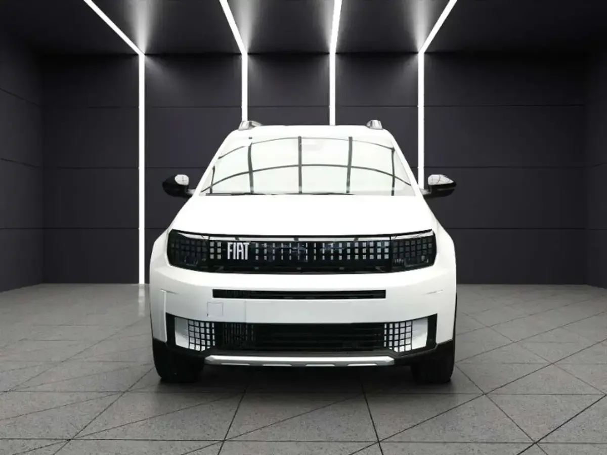 Nuova Fiat Grande Panda La Prima 110 CV (80 kW) 2025 Bianco Utilitaria