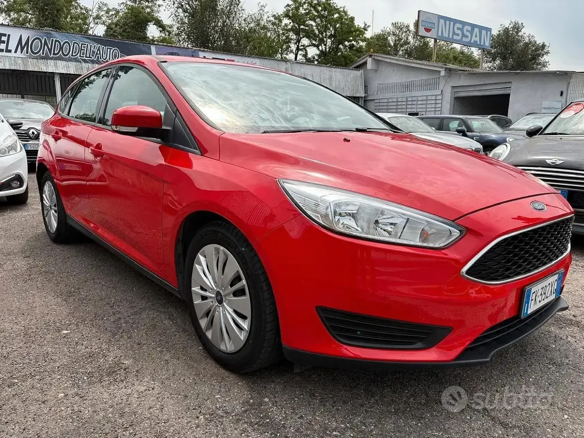 Usata Ford Focus Business Edition 101 CV (74 kW) 2017 Rosso Berlina