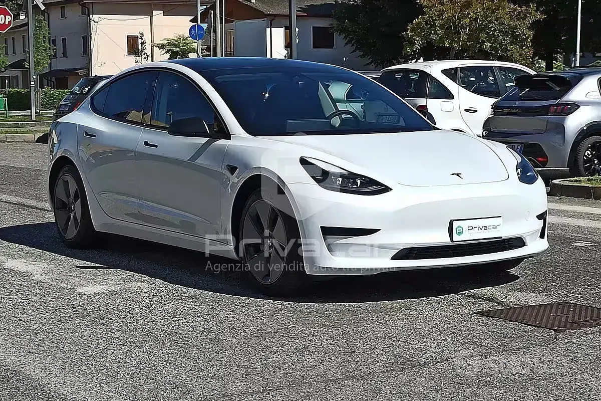Usata Tesla Model 3 RWD 88 kW (120 CV) 2023 Bianco Berlina